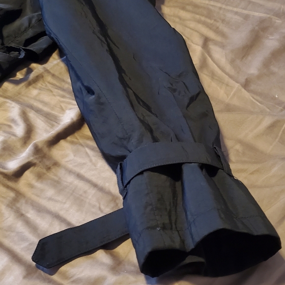 Black Trench coat - Picture 2 of 6